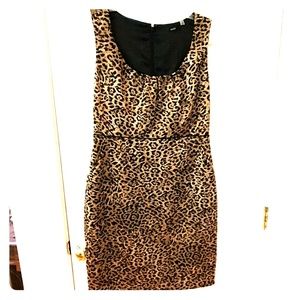 Tahari size 4 shift dress